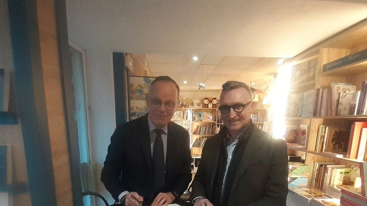 Edouard Philippe surprise à Fronton pour la dédicace de son livre