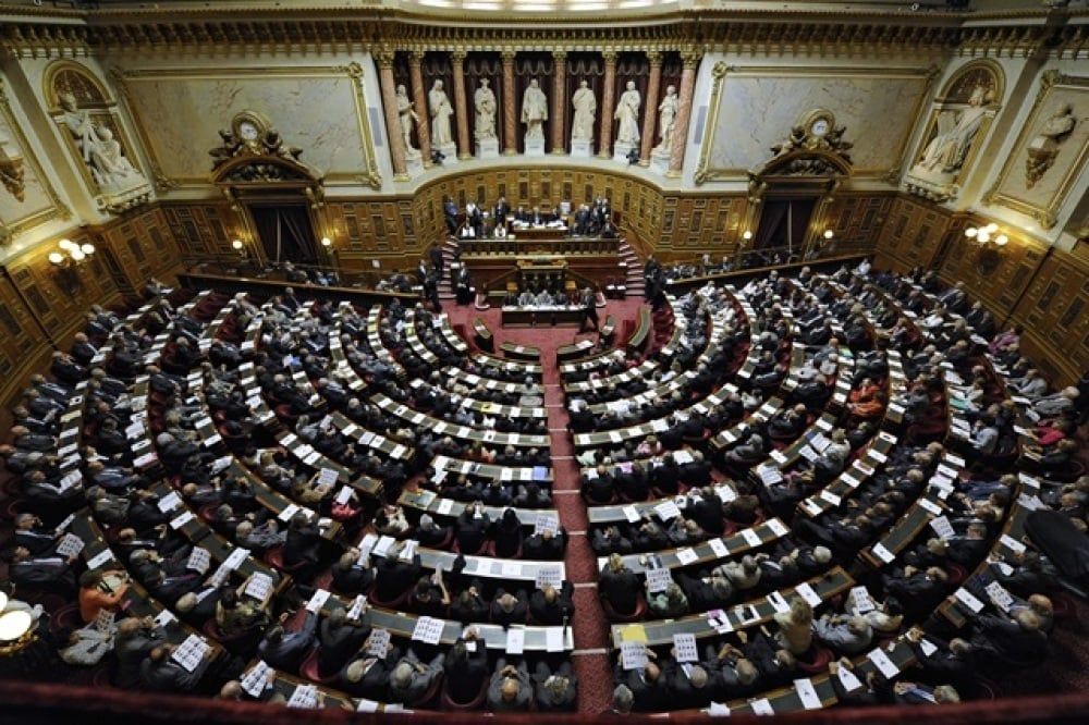 Le Sénat adopte une mesure controversée sur les retraites des fonctionnaires