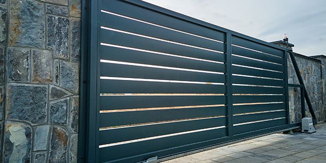 Choisir un portail motorisé : les pièges à éviter