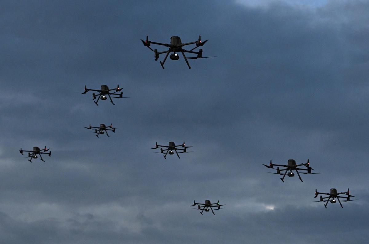 Des drones inexplicables survolent la base militaire de Creil : enquête en cours