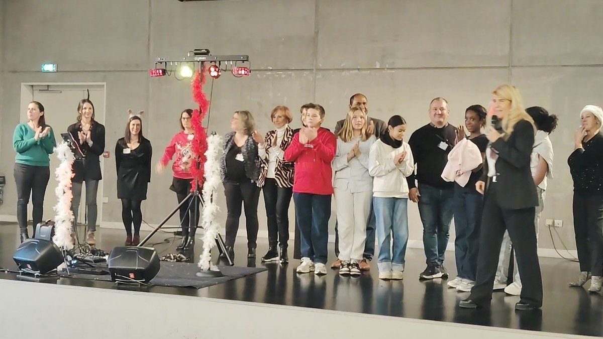 Les aînés de Saint-Orens celebrent Noël dans la convivialité