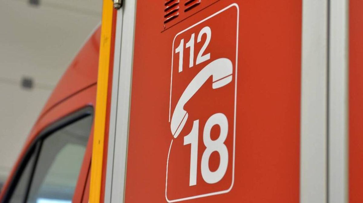 Collision spectaculaire entre une voiture et un poids lourd : un quinquagénaire dans un état critique