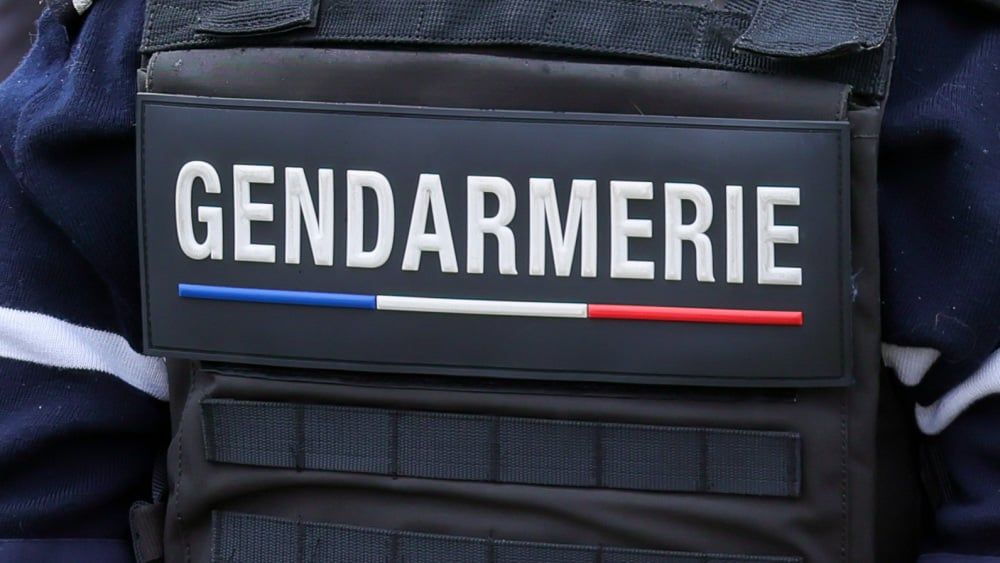 Quatre agents de sécurité sous le feu des soupçons de corruption