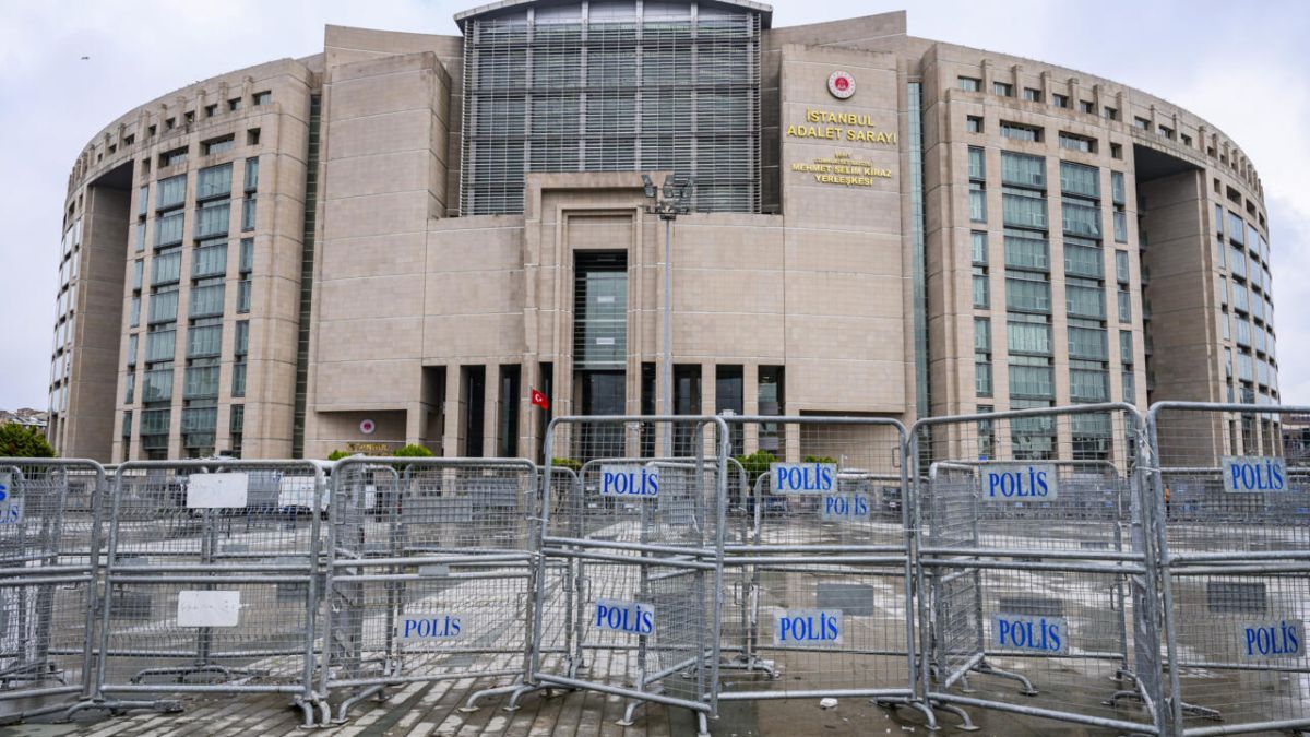 Deux jeunes Françaises condamnées à une décennie de prison en Turquie pour trafic de cannabis