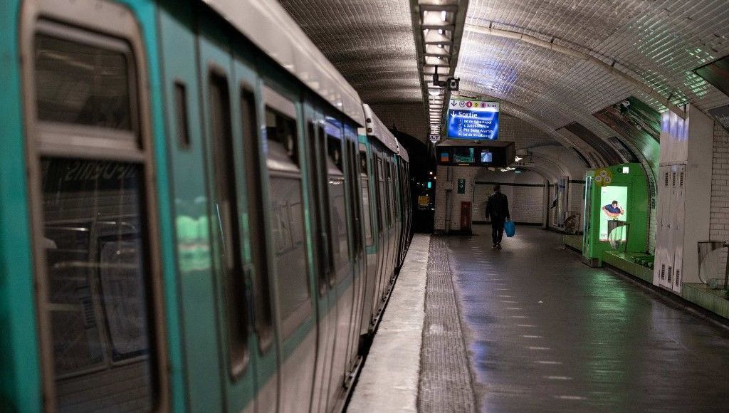 Agression au métropolitain parisien : trois femmes blessées, un suspect arrêté