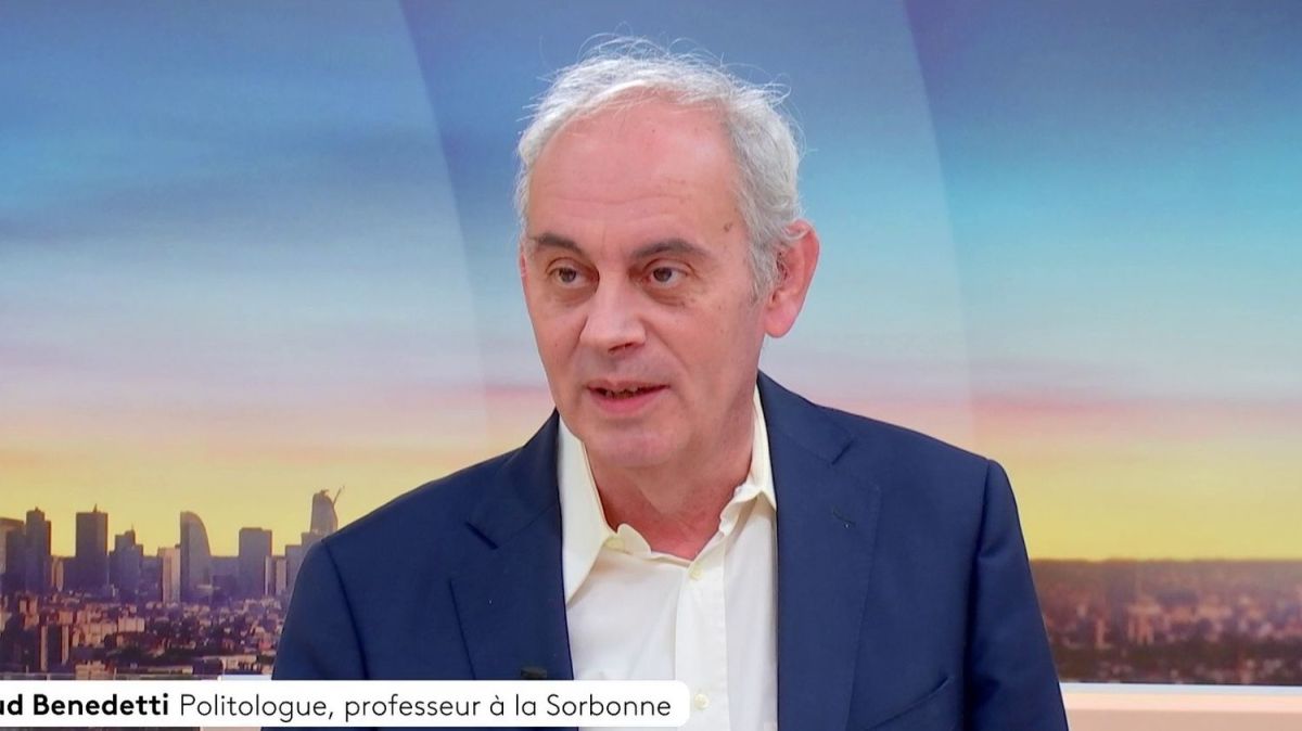 Emmanuel Macron face à l'incertitude : des vœux sous tension