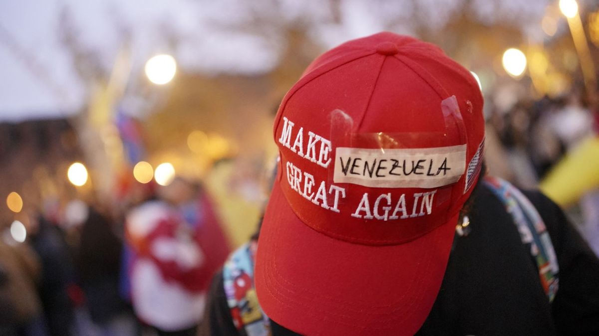 La diaspora vénézuélienne exprime sa joie après la chute de Maduro