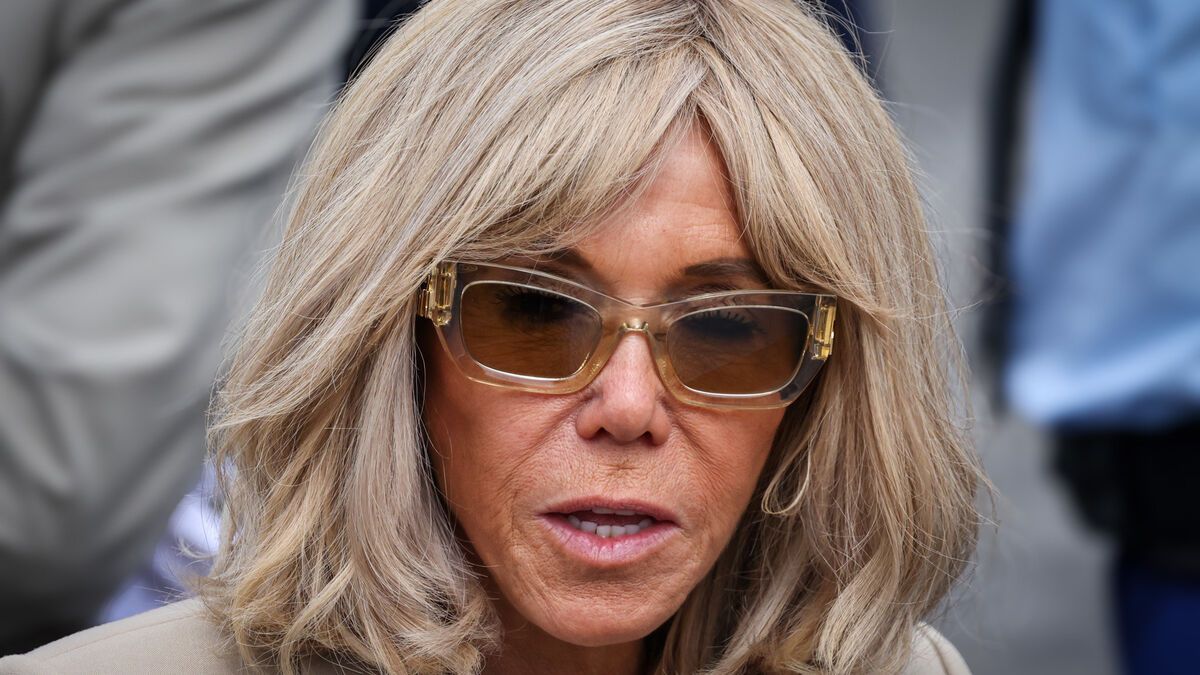 Brigitte Macron s'excuse après des propos polémiques : « Je ne suis pas une femme mesurée »