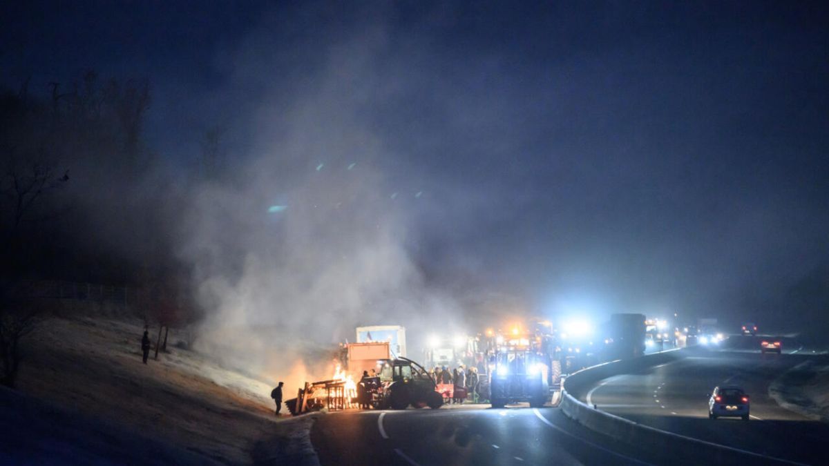 Les agriculteurs en route vers Paris : une mobilisation inédite sous tension