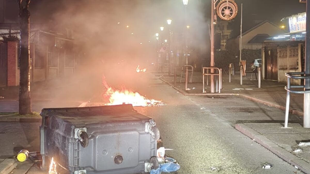 Des heurts violents à Villiers-le-Bel: onze policiers blessés et huit arrestations