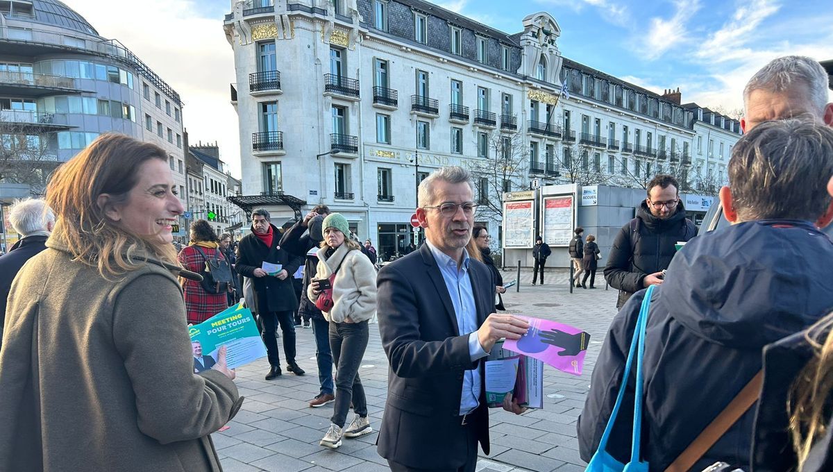 Des leaders de la gauche s'unissent à Tours pour soutenir Emmanuel Denis et préparer 2027