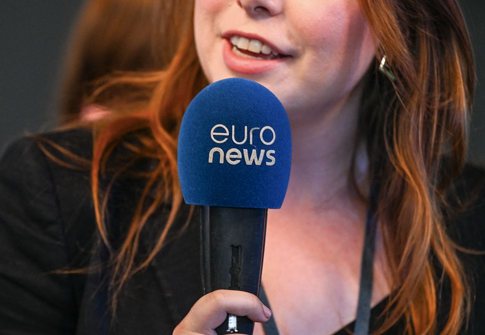 Euronews sous le feu des critiques après un article controversé sur Khamenei