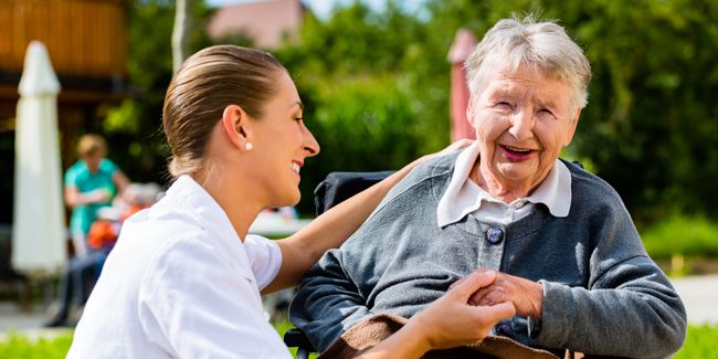 Droit de visite en Ehpad : comprendre les enjeux et les lois en jeu