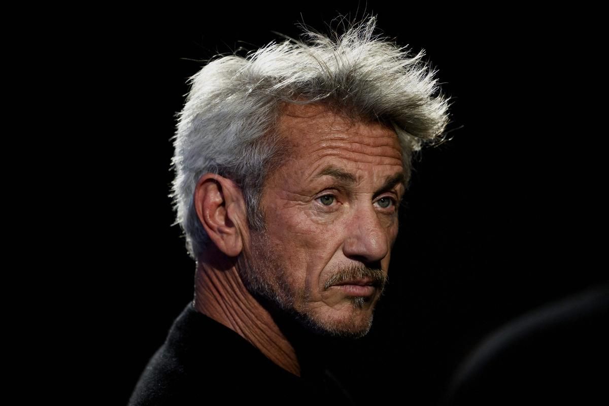 Sean Penn à Kiev : un acteur engagé pour l'Ukraine après son nouvel Oscar