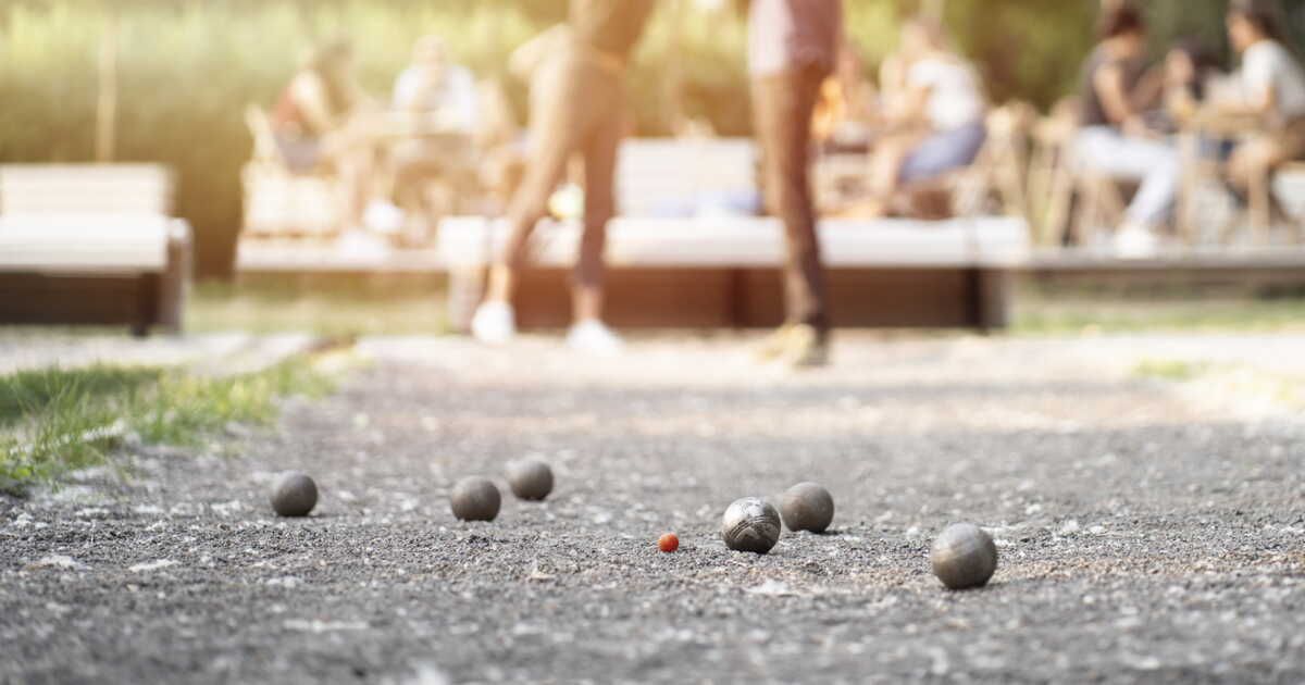 Créer votre propre terrain de pétanque : le guide simple