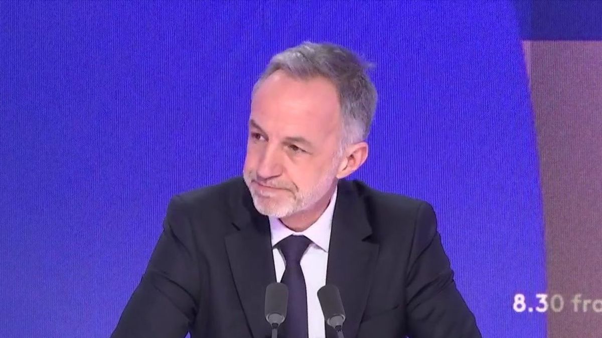 La polémique de Paris : Grégoire accuse Macron d'interférer dans les municipales