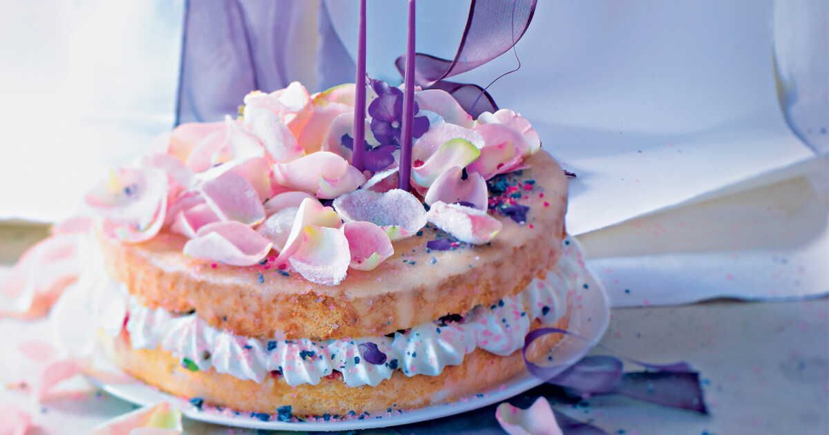 Un délice de légèreté : le gâteau aérien à la violette