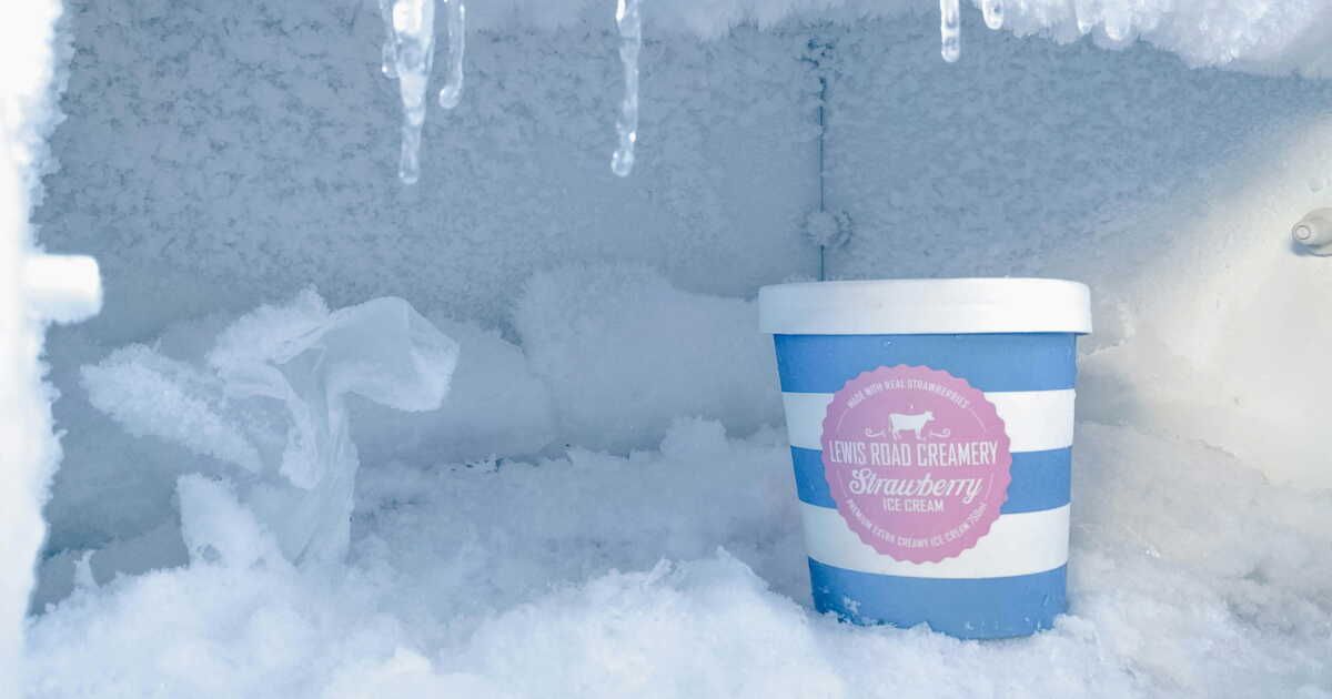 Découvrez l'astuce simple pour dégivrer votre congélateur sans effort