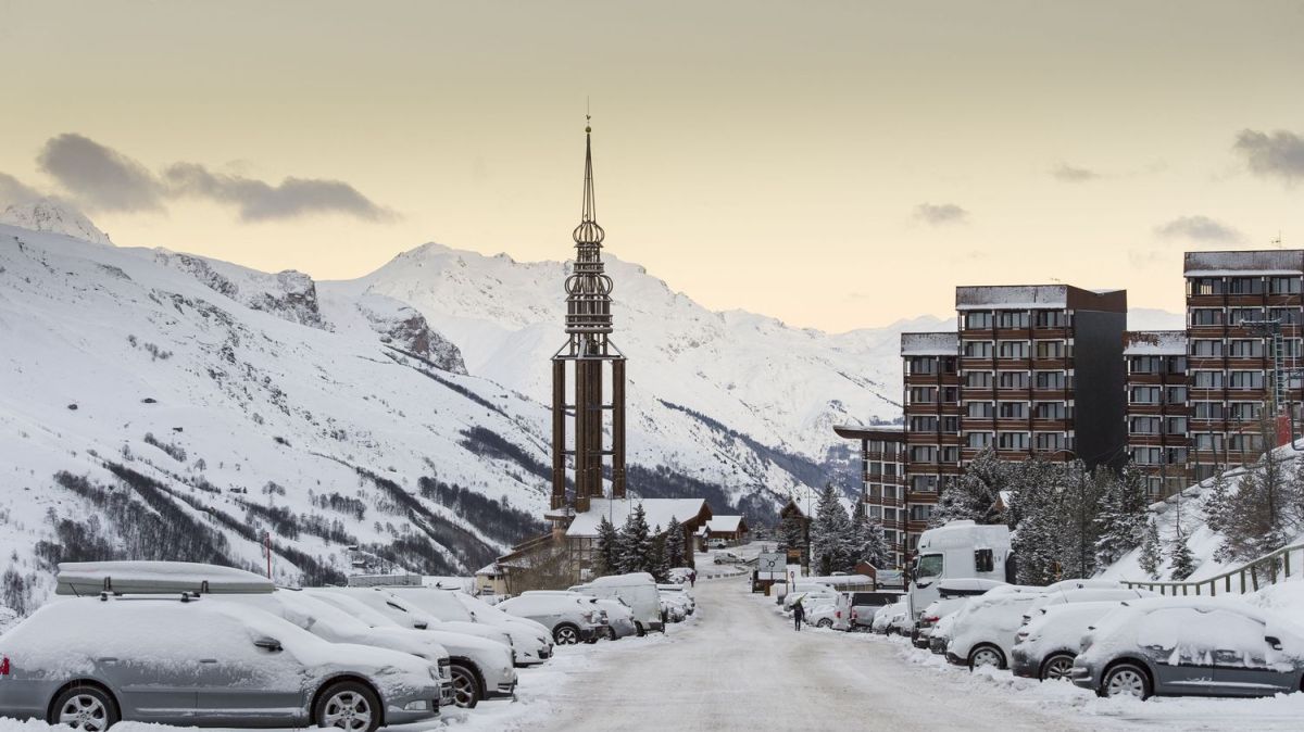 Tragique accident de bus en Savoie : une jeune touriste israélienne perd la vie