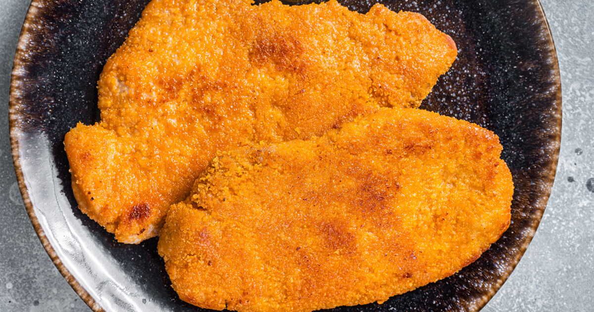 Savourez des escalopes de poulet panées au parmesan : la recette qui fera des heureux