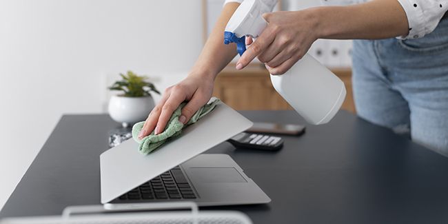 Fabriquer son propre dépoussiérant naturel : écologique et économique