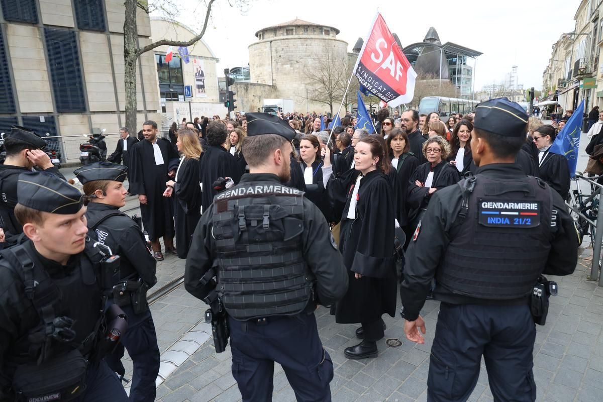 Bordeaux sous haute protection lors de la visite de Sébastien Lecornu