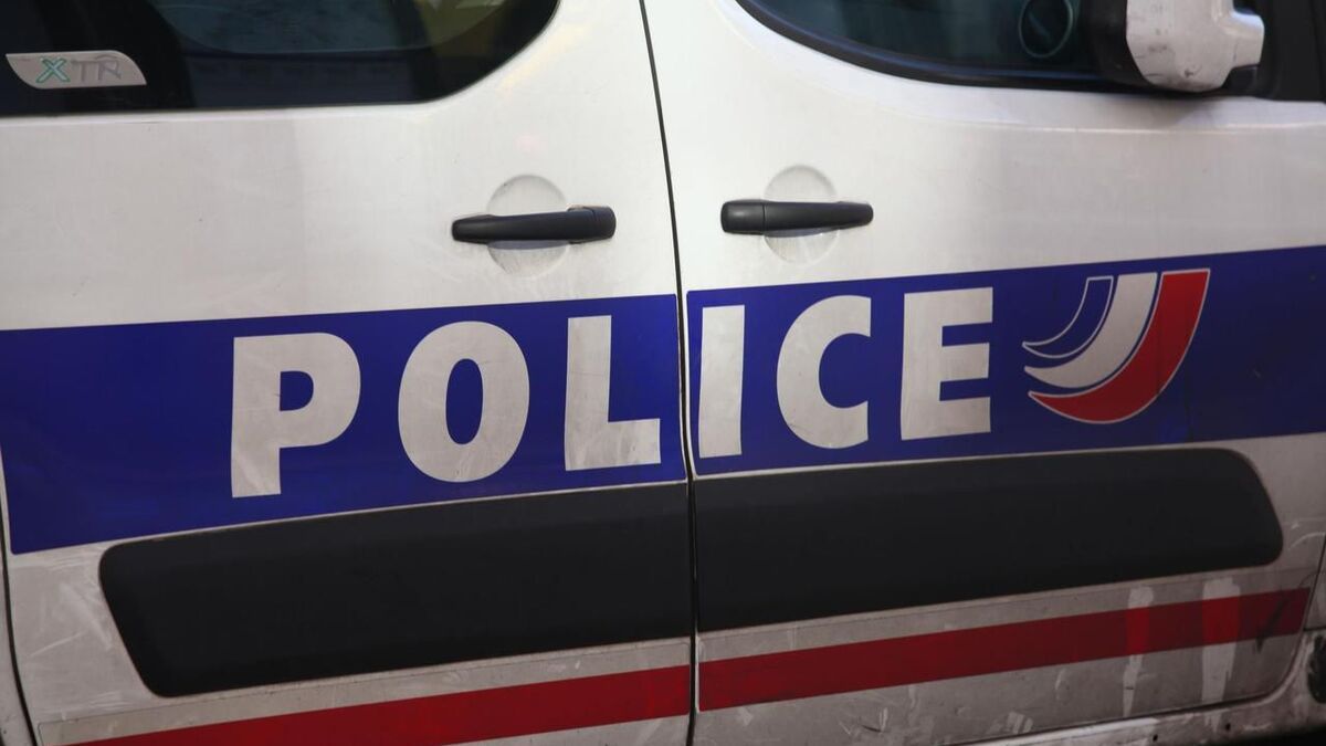 Evasion spectaculaire sur l'A13 : un homme échappe à sa captive en sautant d'un pont