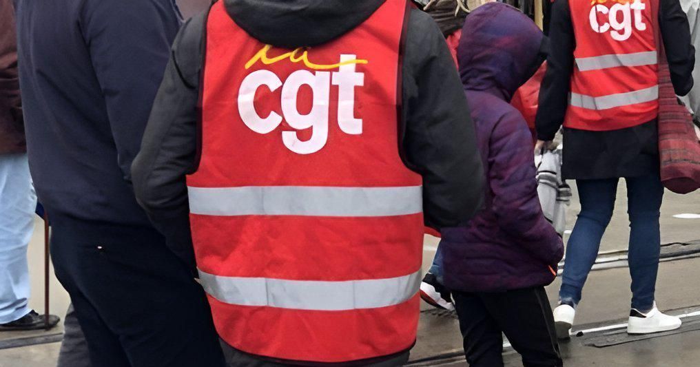 Une mobilisation pour le blocage des prix du carburant à Amiens