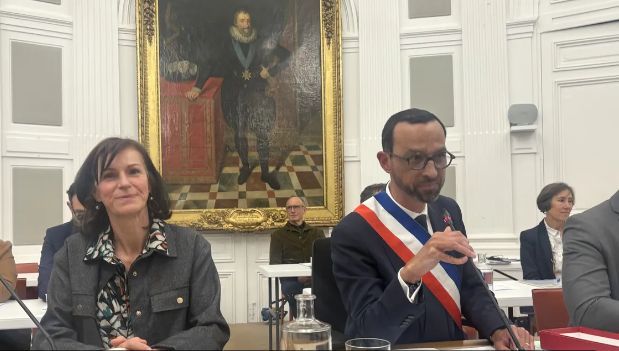 Conseil municipal à Pau : une occasion de débat manquée