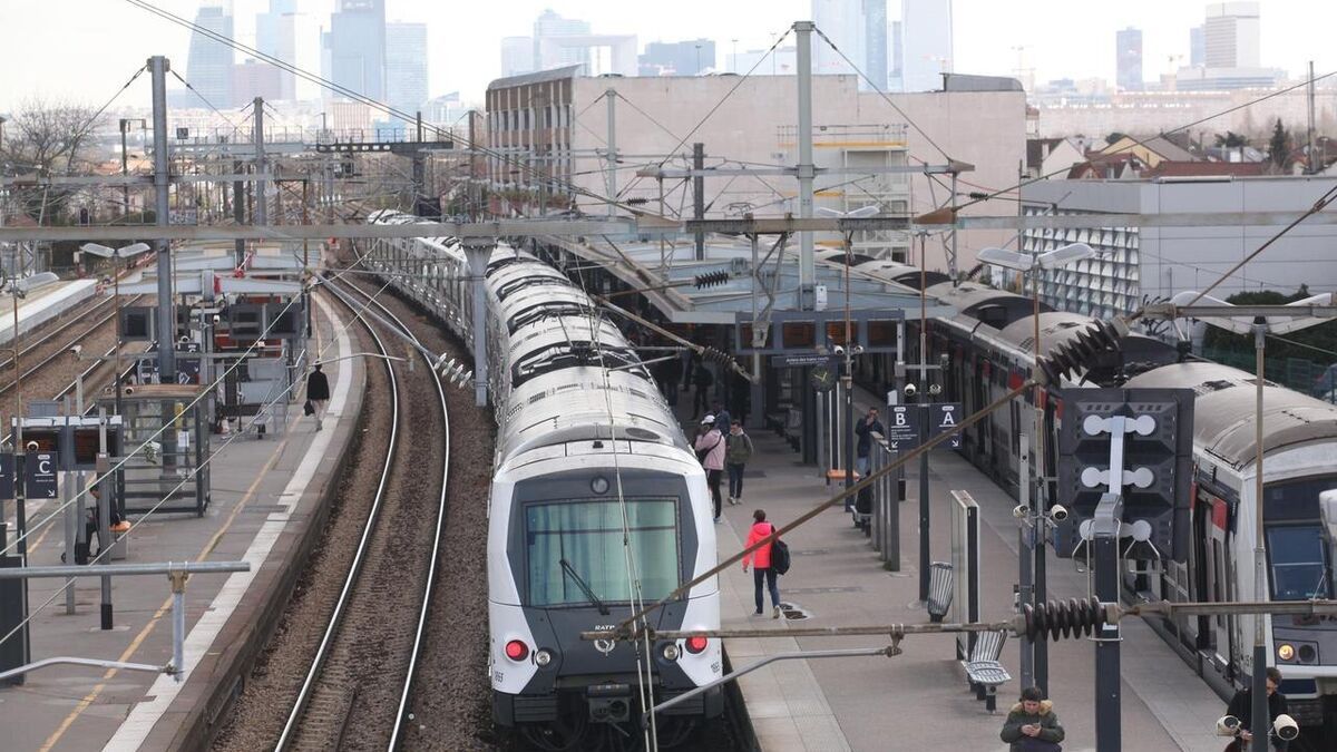 Perturbations majeures sur la ligne J et le RER A : un défaut sur la voie en cause
