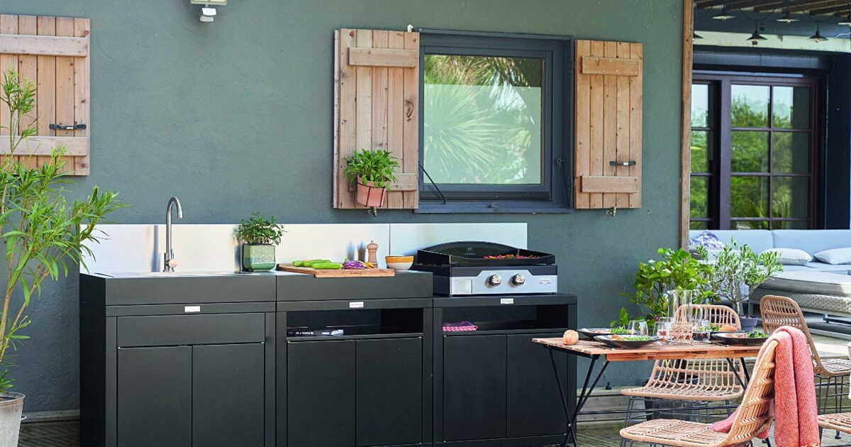 Aménager une cuisine d'extérieur en bois : astuces et conseils pratiques