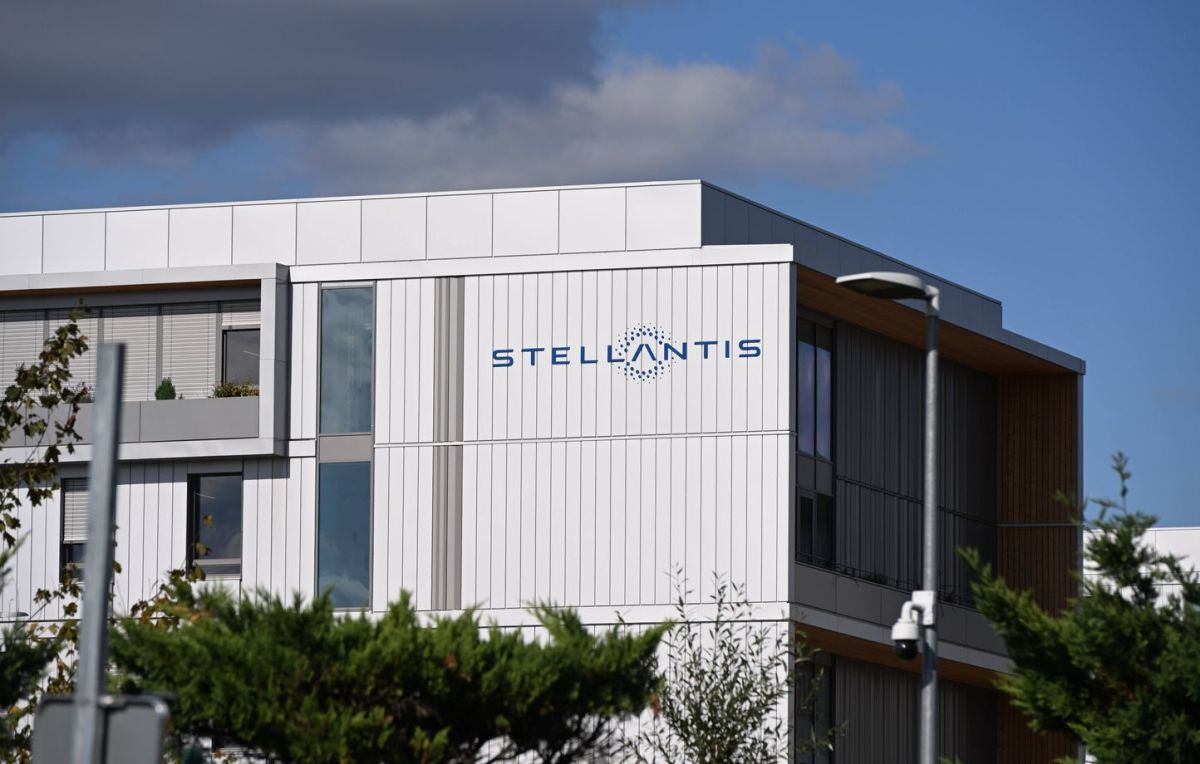 Stellantis se tourne vers l'avenir : fin de la production automobile à Poissy après 2028