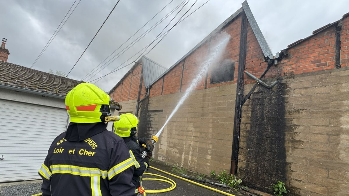 Un incendie ravage des ateliers abandonnés à Romorantin