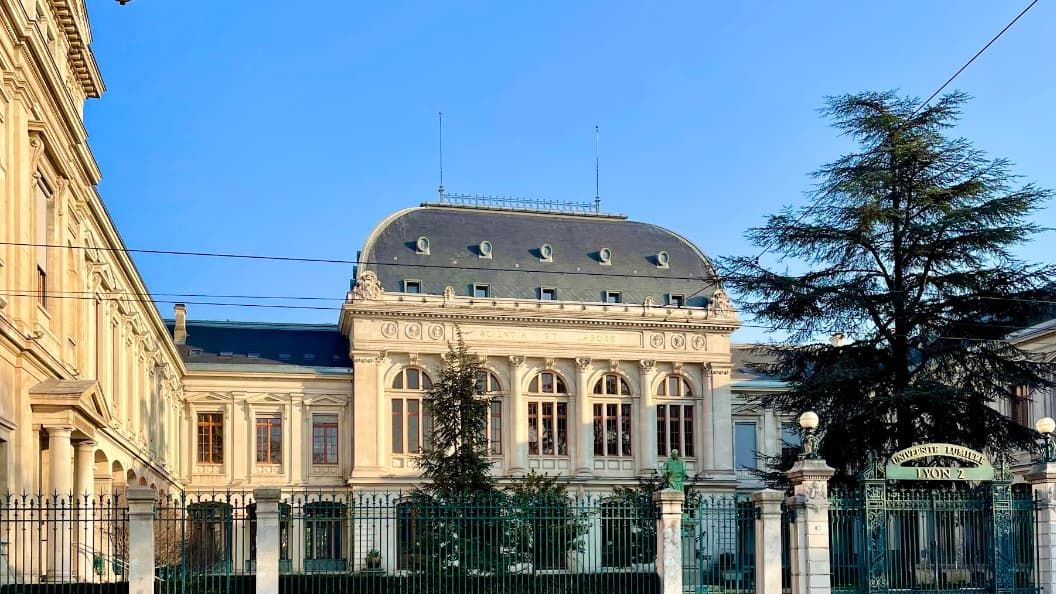 La préfecture interpelle la région sur le retrait des subventions à Lyon 2