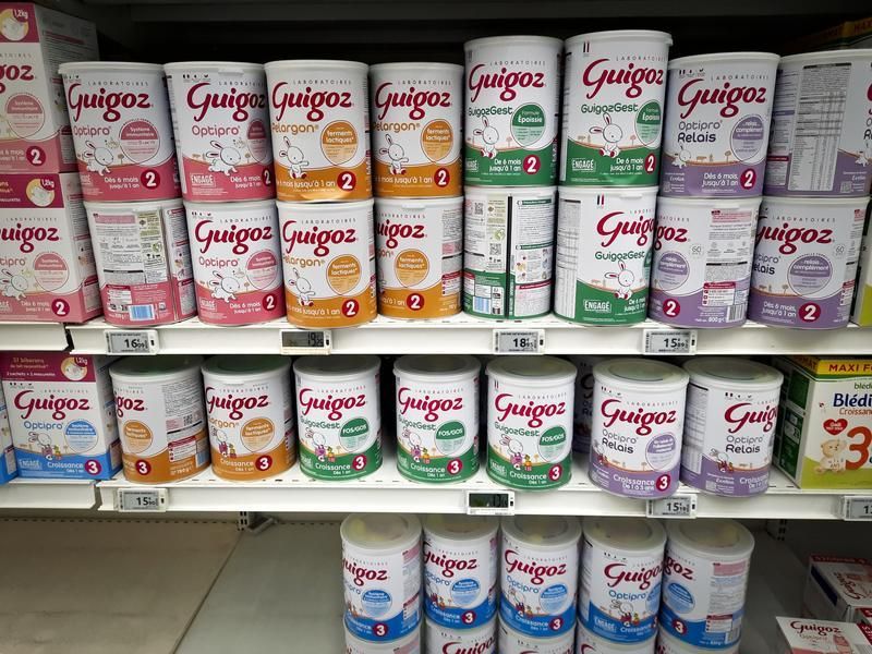 Controverse autour des laits infantiles : Nestlé retire discrètement ses produits en Europe