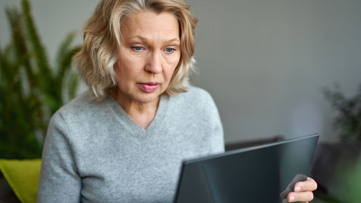 Je souhaite travailler après l'âge légal de ma retraite. On m'a parlé de surcote, qu'est-ce que c'est ?