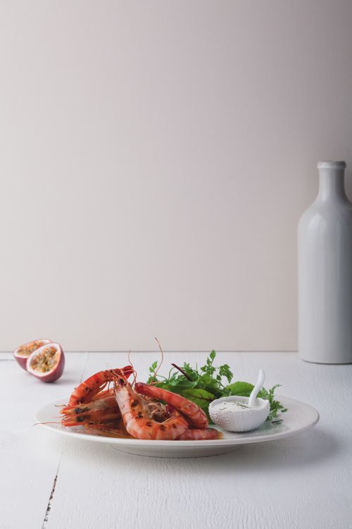 Gambas au fruit de la passion et yaourt à la menthe