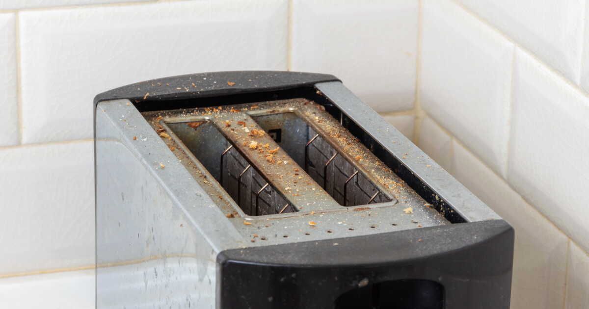 Comment prévenir l'usure de votre grille-pain avec un nettoyage régulier