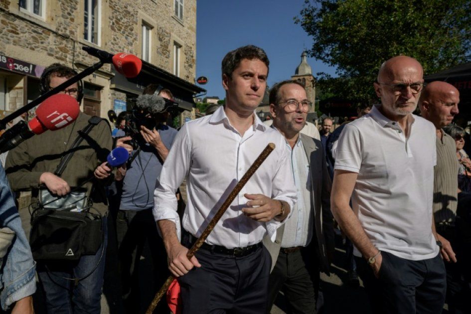 Gabriel Attal à l'Aubrac : une transhumance politique en pleine campagne