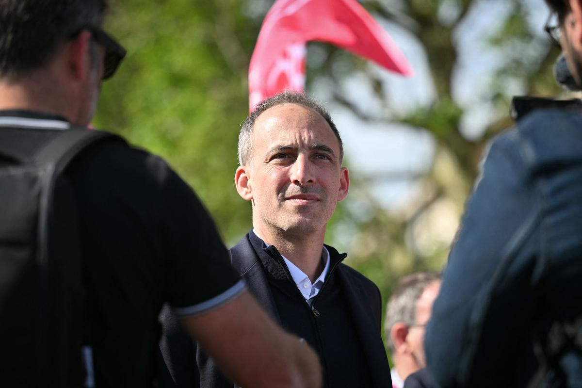 Raphaël Glucksmann révèle une convention citoyenne sur l'immigration pour la présidentielle de 2027