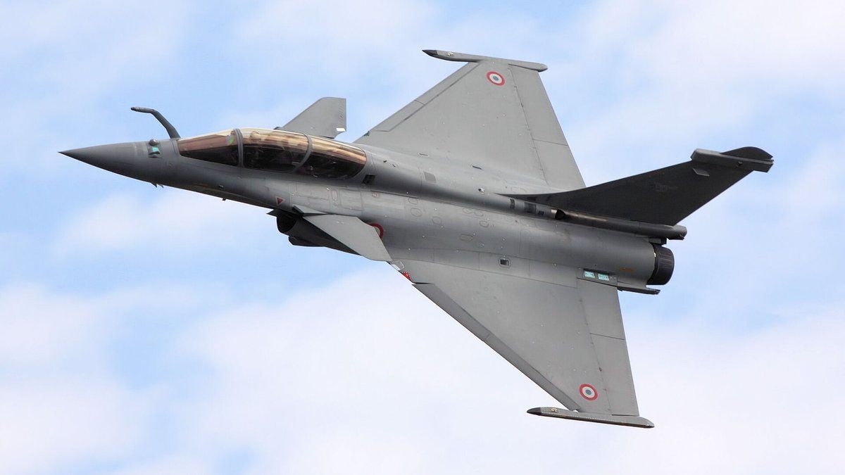 Un retraité face à un coût imprévu après le survol d'un avion de chasse