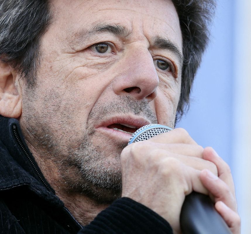 Des fans partagés après l'annulation des concerts de Patrick Bruel suite à des accusations graves
