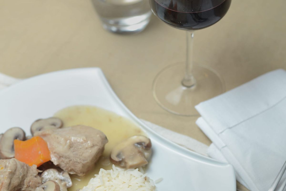Le mariage parfait : quel vin pour accompagner votre blanquette de veau ?