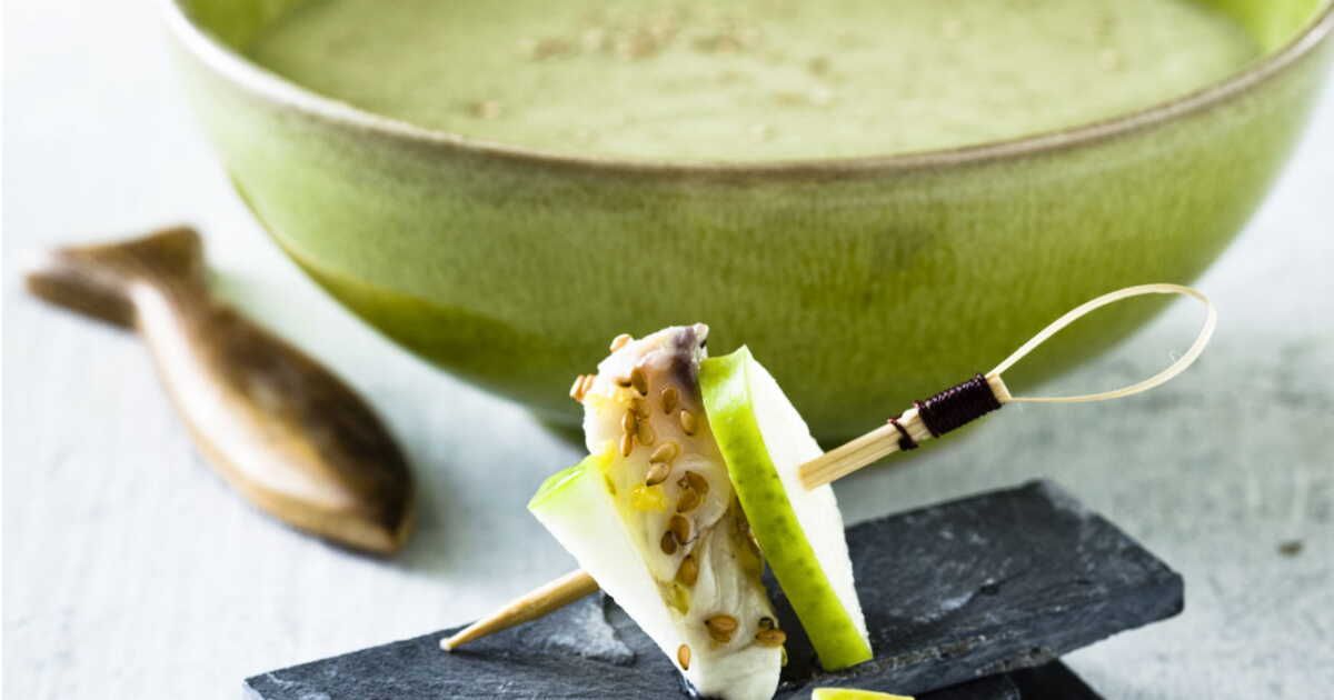 Brochettes de poisson aux pommes vertes