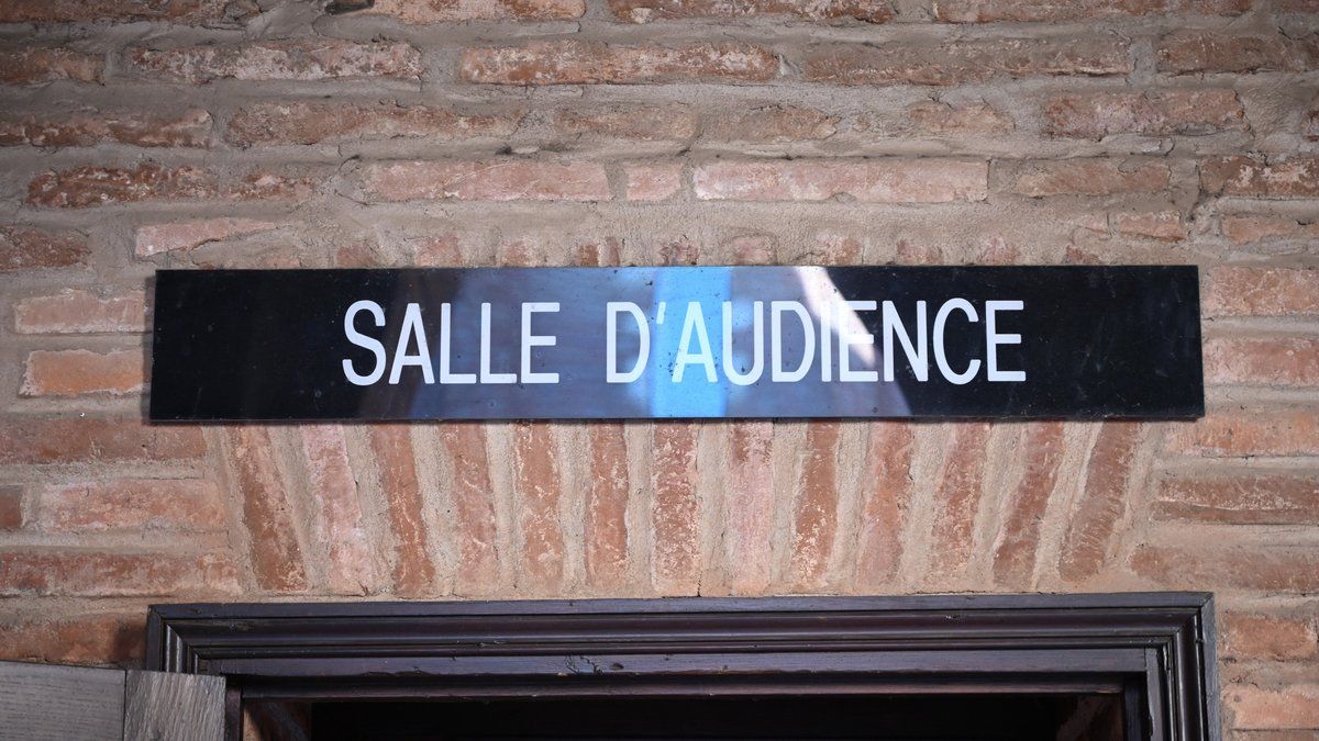 Une vengeance tragique : les cendres d'un frère détruites par colère