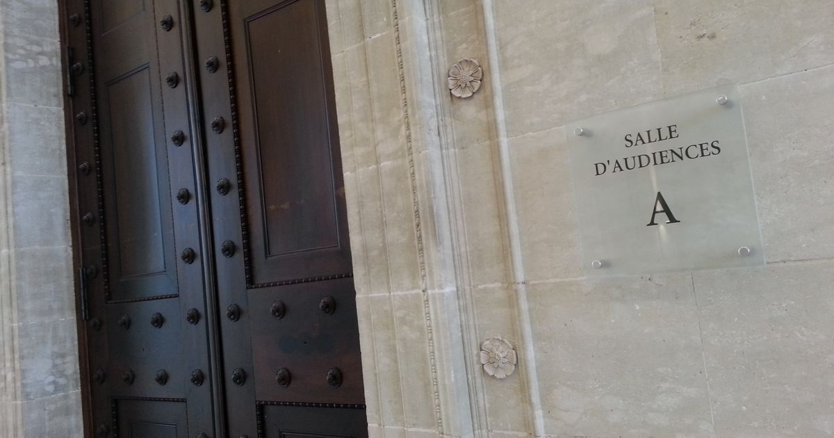 Un portable plonge dans la pâte à tartiner pour échapper aux policiers à Périgueux