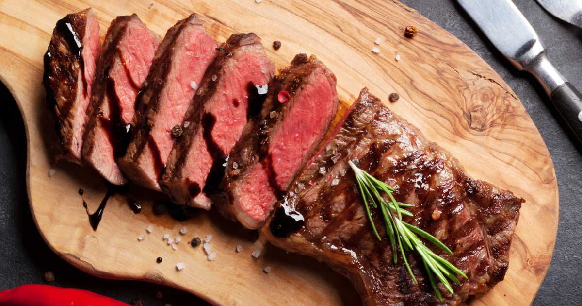 Maîtrisez la cuisson parfaite des viandes grâce à l'astuce d'un chef