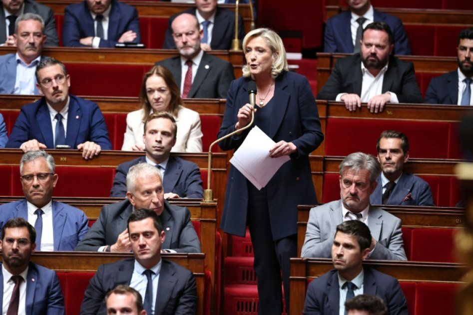 Lyhanna : le feu vert de Le Pen pour une refonte politique