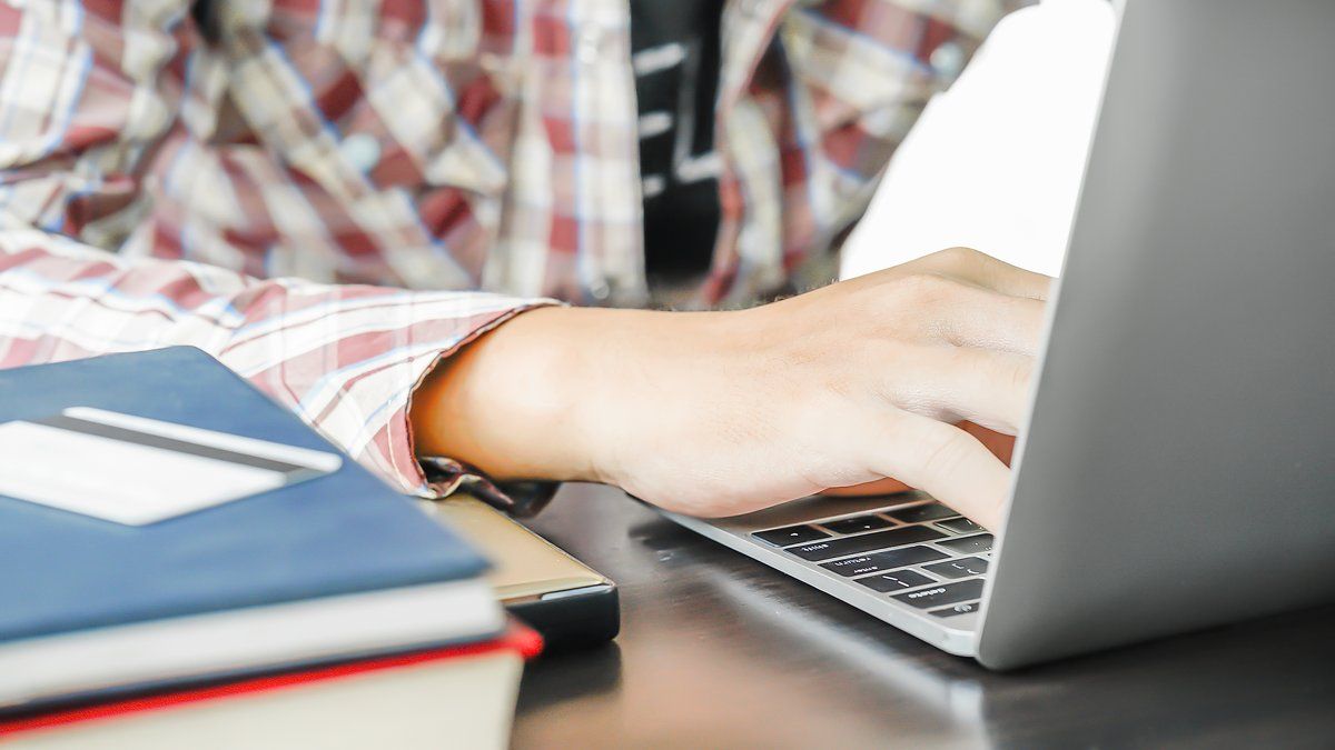 Alerte aux arnaques : des mails frauduleux sur les remboursements d'impôts circulent