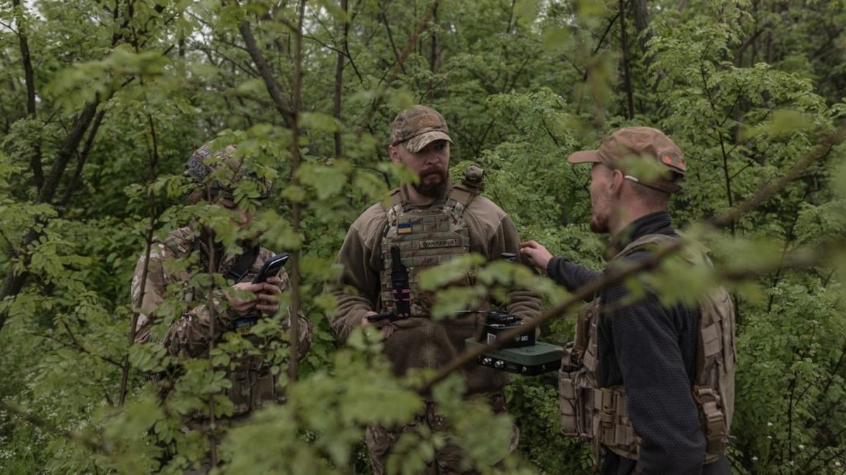 L'armée ukrainienne innove pour attirer des volontaires face à la mobilisation impopulaire